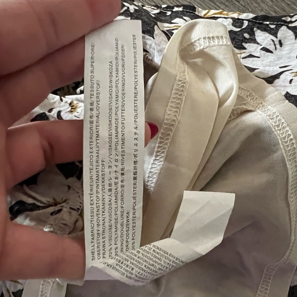 Moon River Cut Out Halter Floral Print Midi Dress - Picture 7 of 7